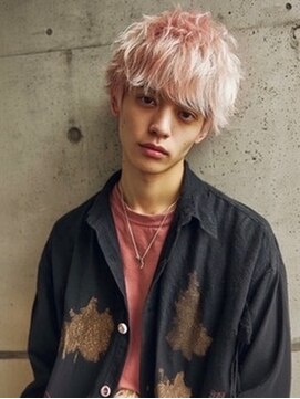 ネハス 栄(nehus.) MEN’S HAIR/サーフカール/刈り上げセンターパート/ブリーチ
