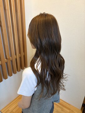 アミュー(Amyu) 柔らかアッシュカラー