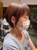 ナチュラル ヘアーデザイニング(Natural hair designing)&nbsp;ひし形ショート×艶ブラウンで叶える大人の若見え美シルエット