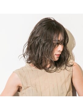 ケイトテイラー(KATETAYLOR) 【KATE】肩はねロブ×クリアグレージュ