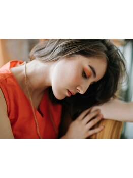 マンツーマン施術で、周りを気にせずにリラックスして過ごせるから、初めてでも緊張せずに過ごせます。