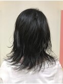 ミディアムレイヤーウェーブスタイル