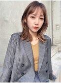 大人クアンクくびれレイヤーウルフ外ハネミディアム