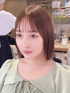 ティア(Tia.) （ボブヘア/縮毛矯正/髪質改善/外はねボブ/きりっぱなしボブ）