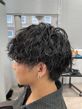 リアライズ(REALIZE) [men's]大人スパイラルパーマ/ツーブロック/波巻きパーマ/柏