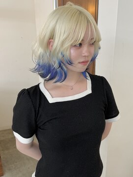 リヴ ウメダ(LIV umeda) ホワイトブロンド/裾カラーブルー/トリプルカラー/ケアブリーチ