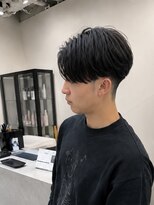 ユニ 江坂(Uni.)&nbsp;センターパート　曲がる縮毛矯正