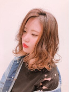 エイトオーミヤ 大宮店(EIGHT omiya) 【EIGHT 大宮】ベージュ＋オレンジ