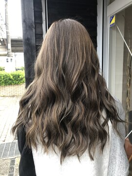 BL ブロッサム 高坂店(BL Blossom) バレイヤージュ　外国人風カラー