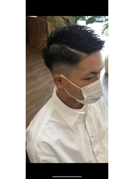 ベイス アワジ(BASE) フェードカット