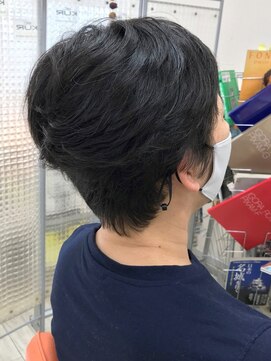 ヘアスタジオ クア hairstudio KUR ひし形＊上品ショート