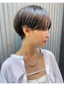 ウーフ(U-fu) 大人可愛いマッシュベースショート