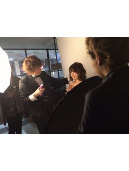 ≪コンテスト受賞歴多数≫カットコンテストフリースタイル全国準優勝！話題の"高速カット"施術に圧巻◎