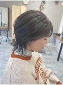 くびれショートウルフ