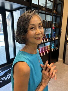 コレットヘアー ザモリオカ(Colette HAIR the MORIOKA) グレイヘア×ボブ