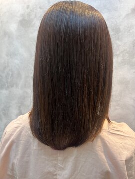 ノア ヘアメイク(Noa hair make) セミディ/レイヤーカット/シアーカラー