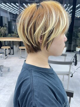 ビューブルー 亀戸錦糸町(VIEW BLUE) 美髪シアーカラーピンクブラウンショートカット切りっぱなしボブ