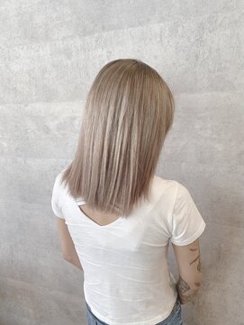 アンダーバーホワイト 高槻店(_WHITE) ミルクティーホワイトベージュ