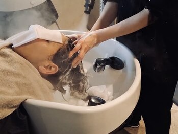 スーリール 鹿児島中央店(Sourire)の写真/【口コミ高評価☆】ヘッドスパライセンス保持者も在籍！頭皮環境を整え、極上の癒し体験を…。
