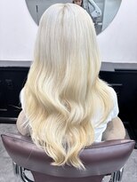 アオ(AO。)&nbsp;ホワイトベージュ/ケアブリーチ/抜きっぱなしブロンドカラー