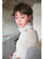 フイ(HUI)&nbsp;抜け感ベージュショートレイヤー◎ひし形シルエット×小顔