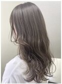 オリーブベージュ