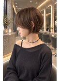 丸みショートスタイル　くびれショート