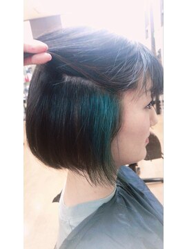 ヘアーアンドメイク ビディア(HAIR&MAKE BIDEA) ポイントインナーカラー