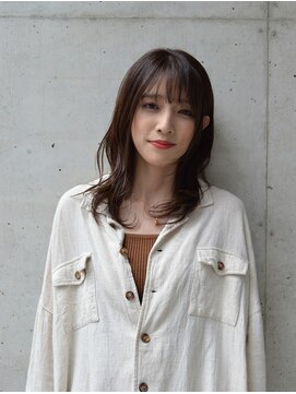 エレナ(Helena) 大人かわいい小顔ミディ