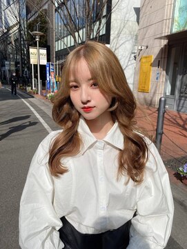 ローバー(ROAVER) ROAVER 成田英生マイケル　韓国ヘア　ダブルカラー