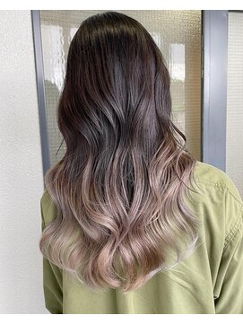 アリーシャ バイ アルティナ(Alisha by artina) グレージュ_バイカラー_ツートンカラー_冬カラー