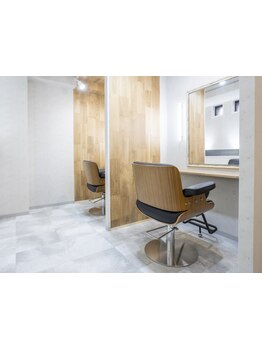 広すぎず、狭すぎない"心地いい"上質サロン。大人女性の安らぎ時間をぜひ8sami by atelier naganoで[千葉]