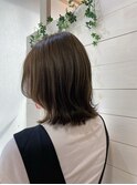 オリーブカラー