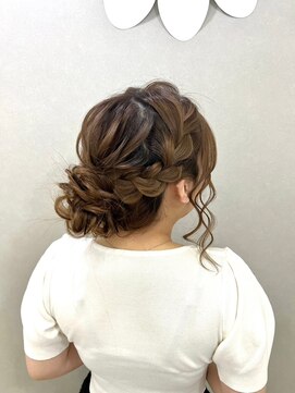 ミルフロート フクオカ 編み込みシニヨン