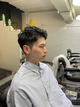 メリケンバーバーショップ フクオカ(MERICAN BARBERSHOP FUK) ビジネスフェードかきあげバーバー