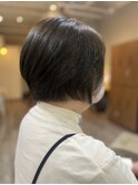 動きと落ち着きを意識したグラデーションボブ