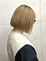 アンリ(Anli)&nbsp;《Anli KANAKO》ミニボブ ブリーチカラー 切りっぱなし