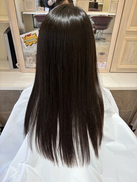 バニラ 束本店(VENIRE) プリエストレート