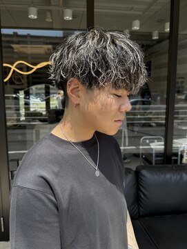 髪屋 紬 メンズ/メンズパーマ/メンズカット/波巻きパーマ