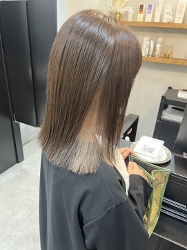 オーセンヘア(AUTHEN.HAIR) インナー×ホワイトベージュ