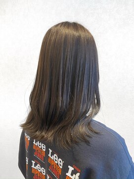 アン 流山おおたかの森コトエ店(un) ◆似合わせカット【ミディアムレイヤーカット】ダークアッシュ