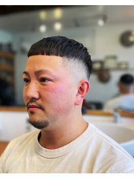 キングコング バーバーショップ バイ アルバレス(KING KONG BARBERSHOP by ALVAREZ)の写真/《メンズスタイルに深く幅広く対応◎》骨格・髪質・クセを見極め、再現性の高いカットで朝のセットが楽々！