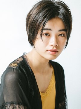 フィルムス 銀座(FILMS) 「FILMS」黒髪センターパートの大人ショート