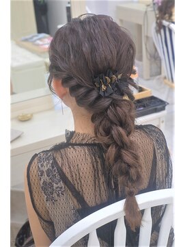 リサ 恵比寿(risa.) ツイストの編み下ろし