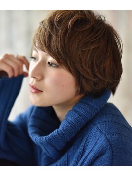 エミヲ 石川町(emiwo) emiwo名畑晃一 オトナ.カワイイワンサイドショートカット☆