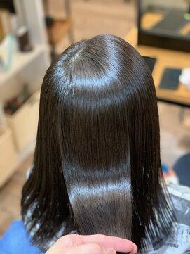 ルート(Route) 艶髪×ストレート