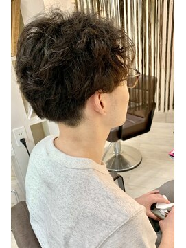 フゥカ 類家店(fuka) センターパートパーマ