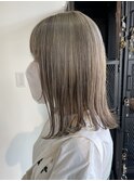 『ハイトーンカラー』柔らかな質感のホワイティベージュ