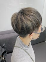大人ショート　白髪ぼかし　メルティカラー