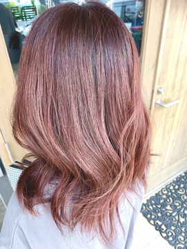 トリニティ(trinity) 白髪もカバーしながら色味を楽しむ髪質改善カラー・シアーピンク